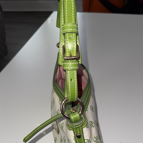 Dooney & Bourke Green and White Shoulder Bag - Picture 14 of 16